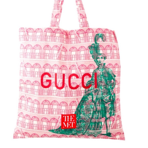 Gucci Handbags - NEW Limited Edition Gucci “The Met” pink canvas Tote.